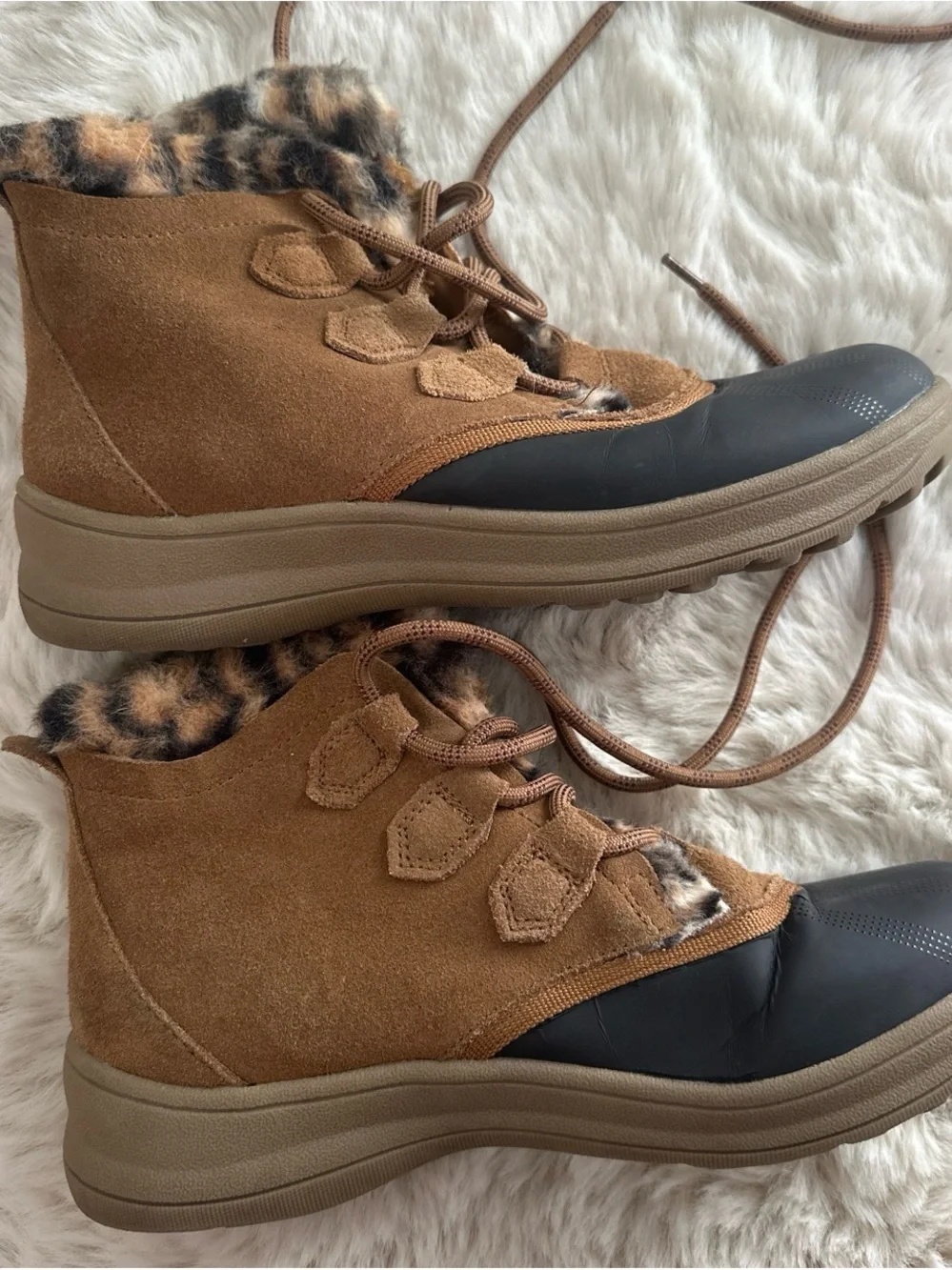 Baretraps Stay Dry Leopard Shoes